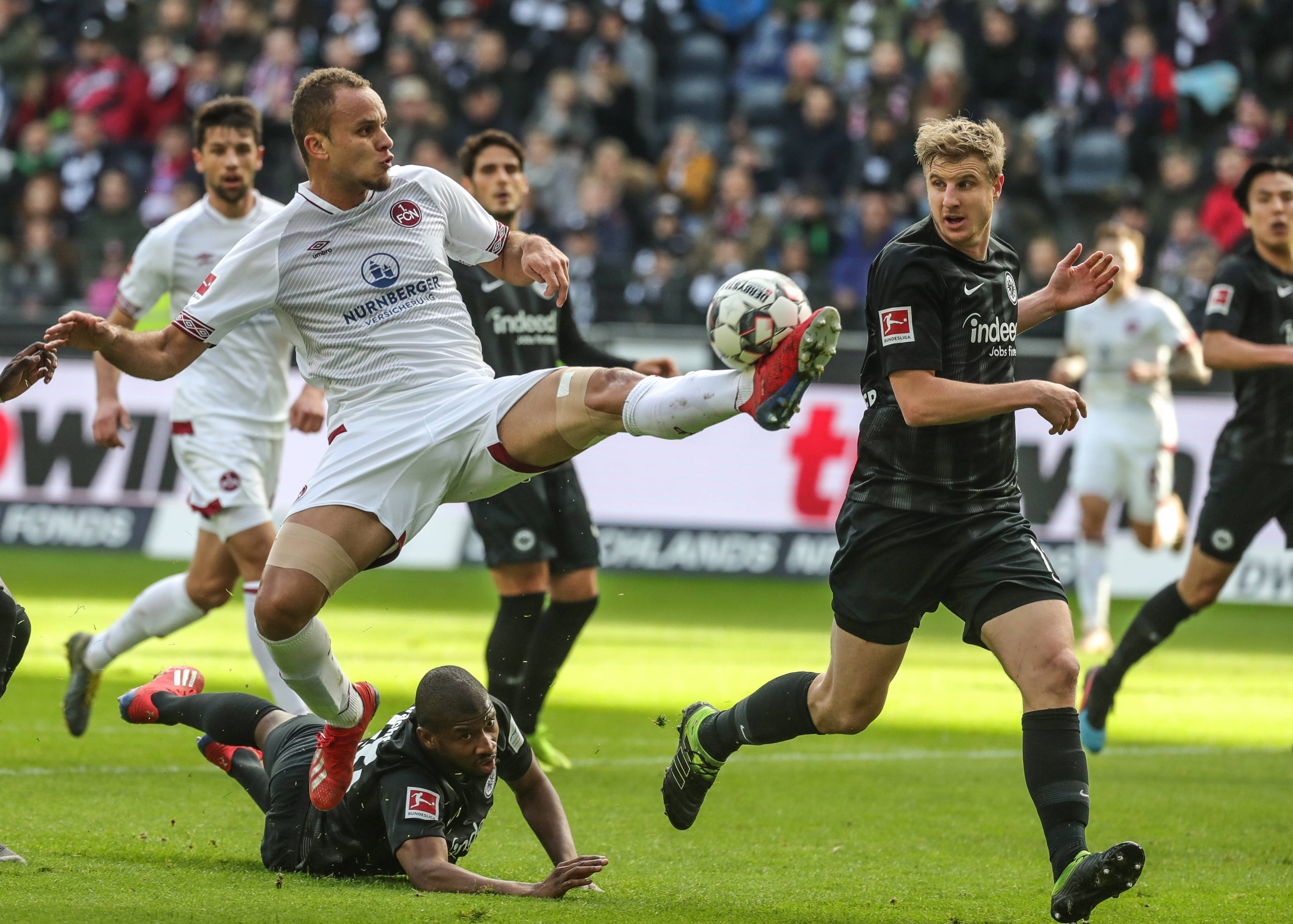 串联在一起 串联在一起