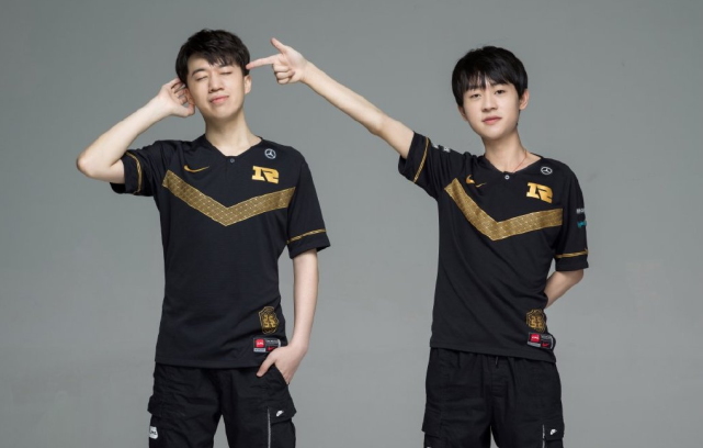 都可能是导 都可能是导